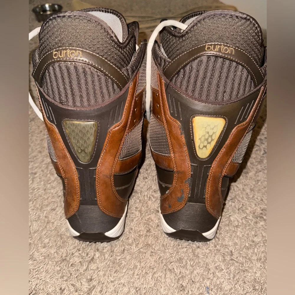 Burton Snowboarding Boots - Picture 4 of 6